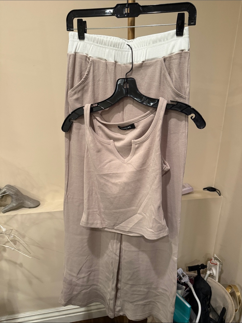 Women’s Soft Tank & Lounge Pants Set in Light Taupe M elastic waist
